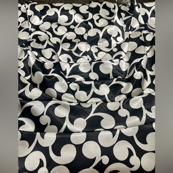 GORGEOUS London Times Black White Satin Bodycon Dress Sz 8 - Picture 9 of 11